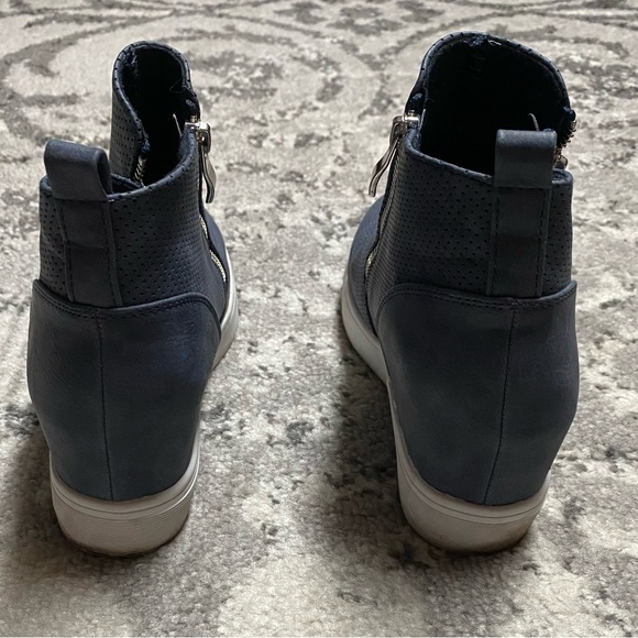 Journee Collection Pennelope Blue Laser Cut Zipper Top Wedge Sneakers - Picture 8 of 13